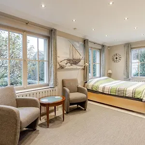 Cosy Close To Bruxelles South Charleroi Airport Apartment